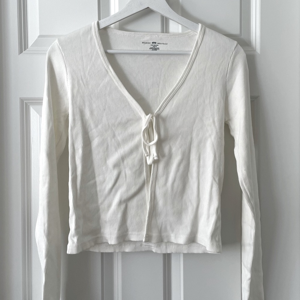 New unworn Brandy Melville Front Tie Cardigan White One Size